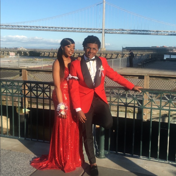 Red Sequin Prom dress - Picture 4 of 4